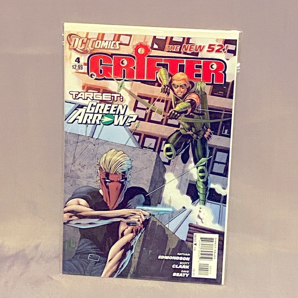 🔥DC Comics The New 52! & The Ray - 9 Comic Books Mixed Bundle🔥 - Picture 5 of 10